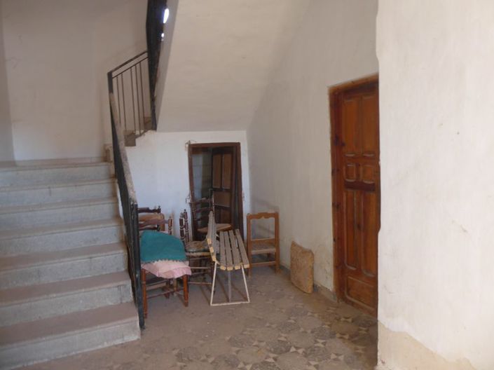 Image No.15-9 Bed Property for sale