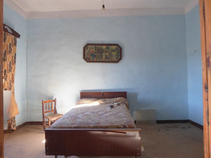 Image No.28-9 Bed Property for sale