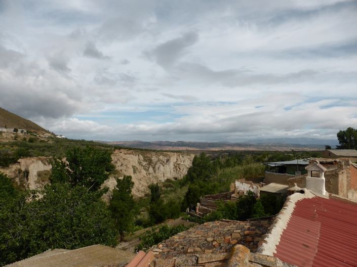 Image No.15-1 Bed Property for sale