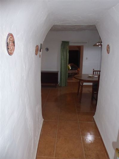 Image No.12-7 Bed House for sale