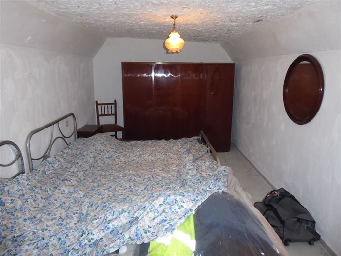 Image No.25-7 Bed House for sale