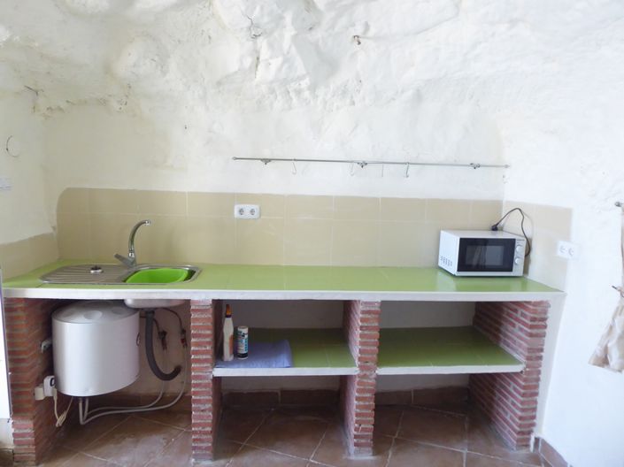 Image No.9-3 Bed House for sale