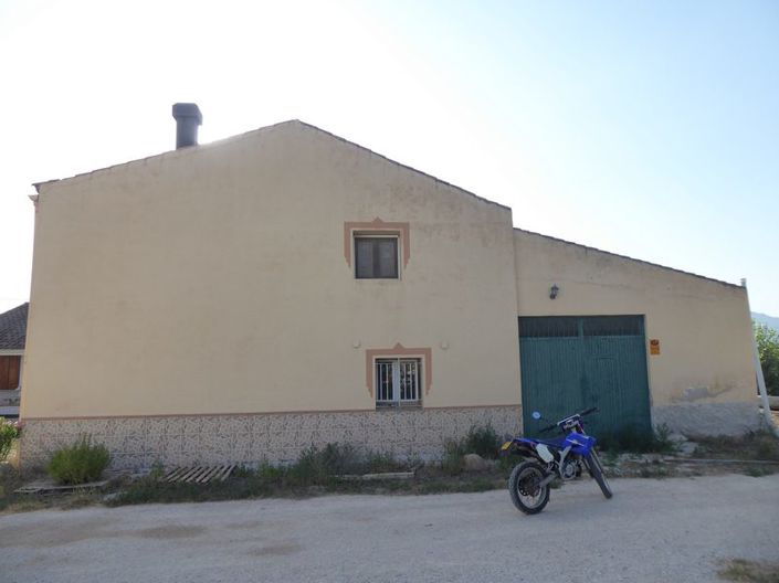 Image No.20-7 Bed Property for sale