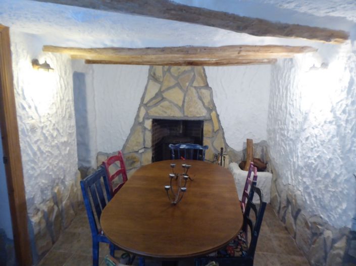 Image No.7-4 Bed House for sale