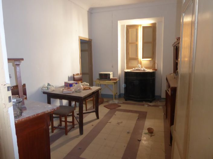 Image No.13-10 Bed Property for sale