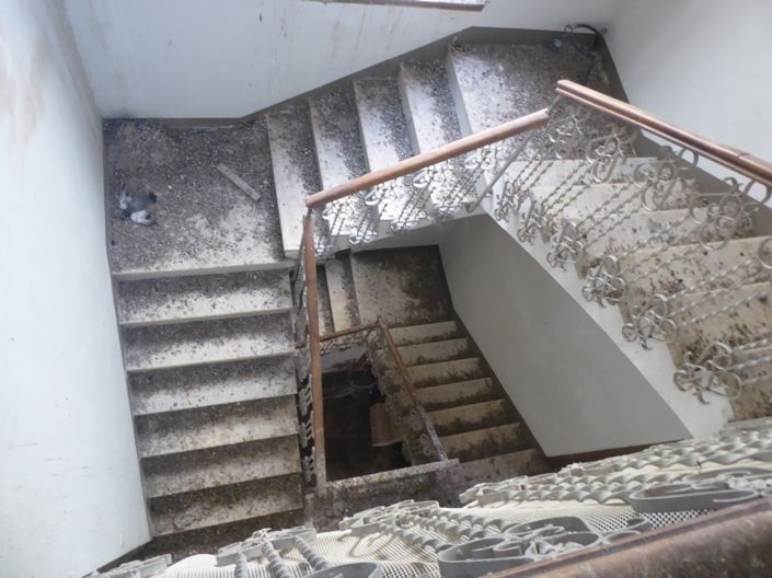 Image No.23-10 Bed Property for sale