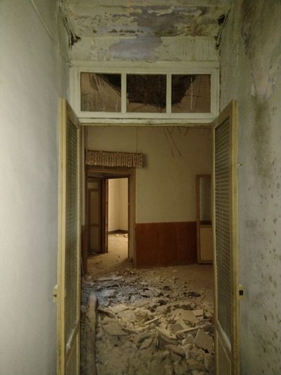 Image No.24-10 Bed Property for sale