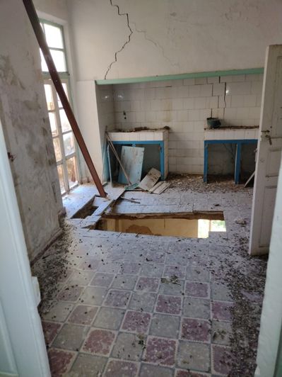 Image No.25-10 Bed Property for sale