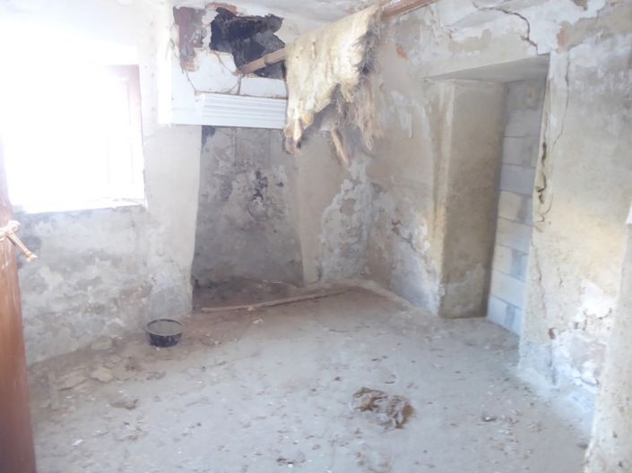 Image No.15-6 Bed House for sale