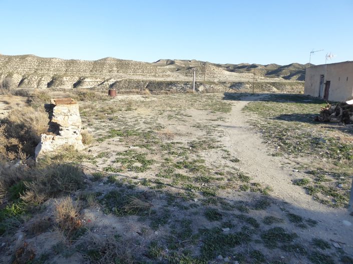 Image No.10-6 Bed House for sale