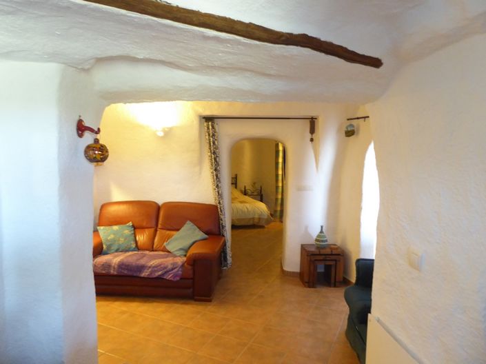 Image No.13-3 Bed House for sale