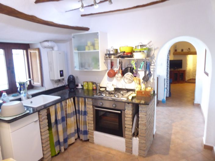 Image No.18-3 Bed House for sale