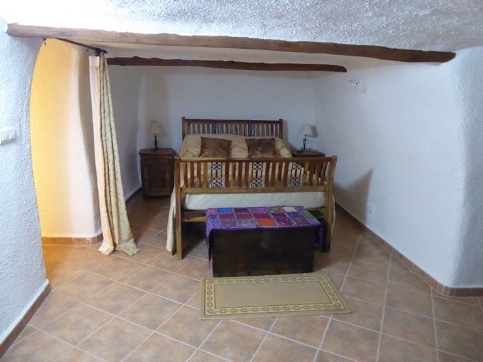 Image No.23-3 Bed House for sale