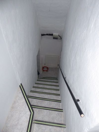 Image No.13-7 Bed Property for sale