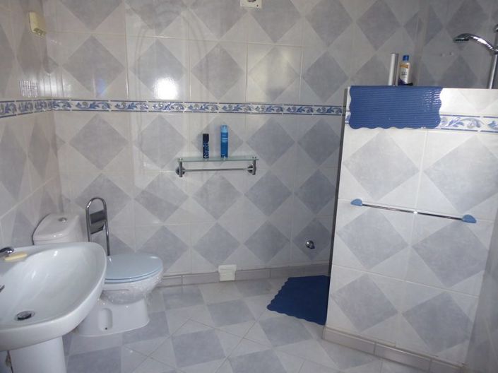 Image No.45-7 Bed Property for sale