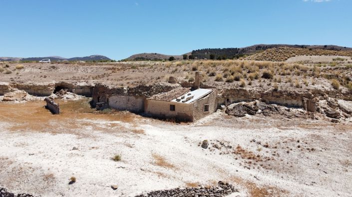 Image No.20-6 Bed House for sale