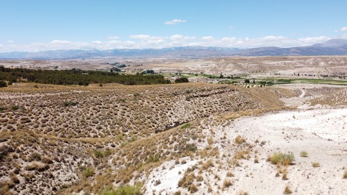 Image No.30-6 Bed House for sale