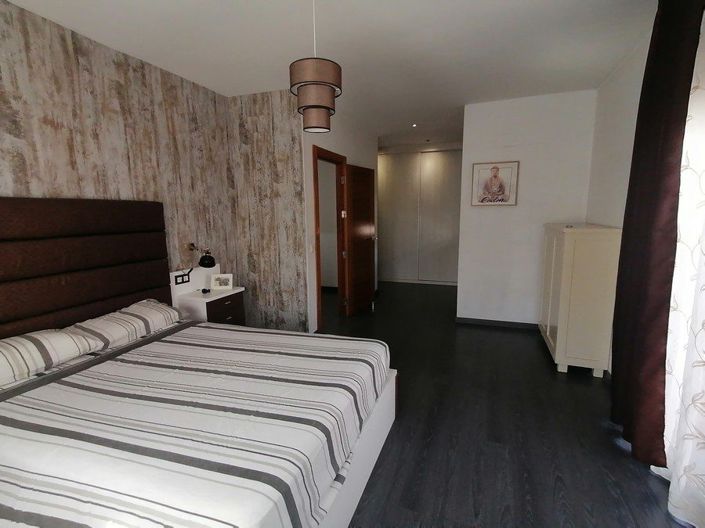 Image No.16-3 Bed Property for sale