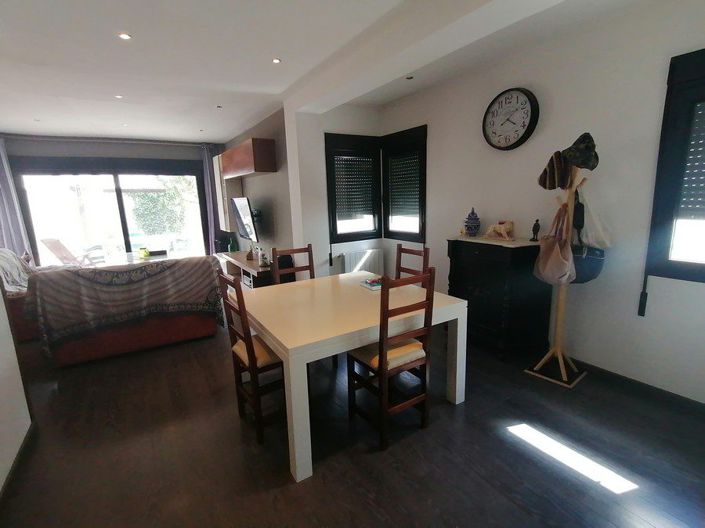 Image No.33-3 Bed Property for sale