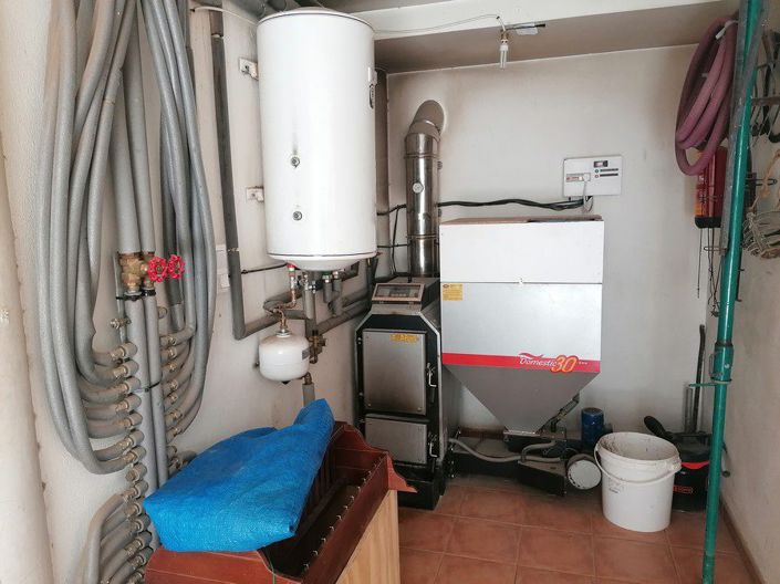 Image No.43-3 Bed Property for sale