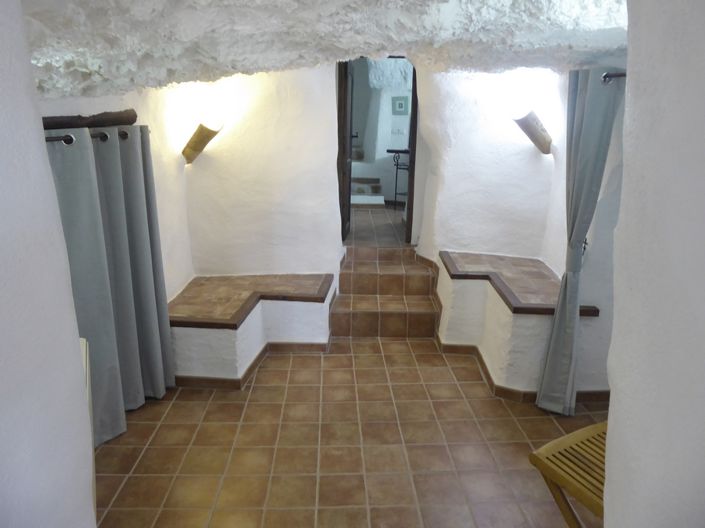 Image No.37-4 Bed House for sale