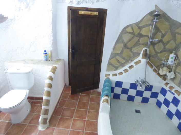 Image No.45-4 Bed House for sale