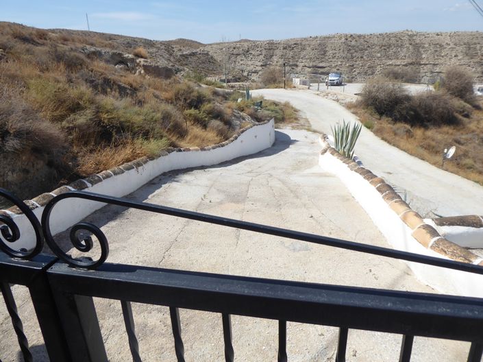 Image No.49-4 Bed House for sale