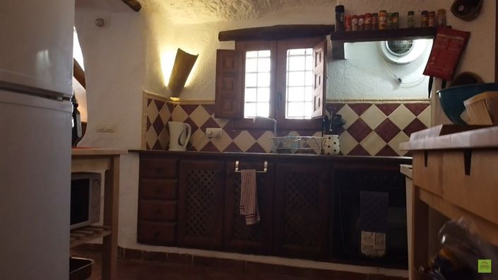 Image No.7-4 Bed House for sale