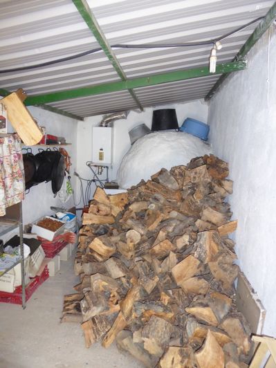 Image No.15-2 Bed Property for sale