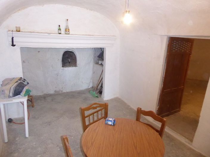 Image No.15-5 Bed House for sale