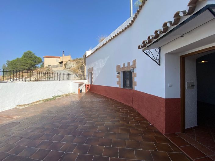 Image No.4-3 Bed House for sale