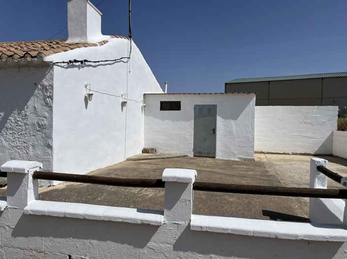 Image No.4-2 Bed Property for sale