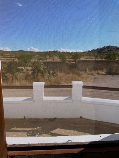 Image No.7-2 Bed Property for sale