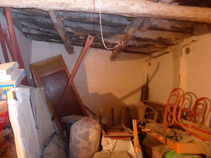 Image No.18-3 Bed Property for sale