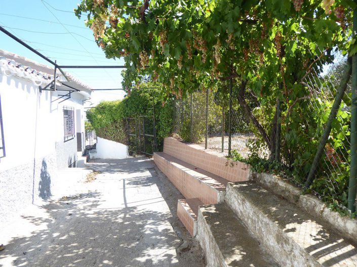 Image No.35-3 Bed Property for sale