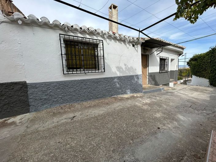 Image No.5-3 Bed Property for sale