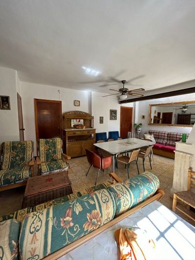 Image No.8-3 Bed Property for sale