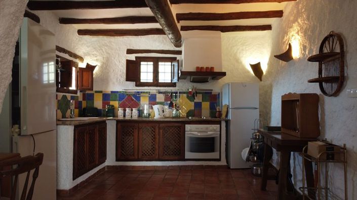 Image No.12-3 Bed Property for sale