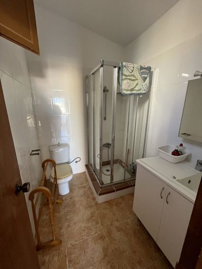 Image No.15-6 Bed Property for sale