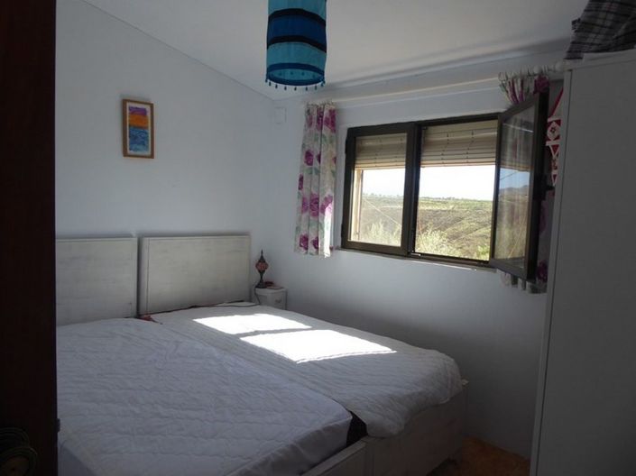 Image No.19-6 Bed Property for sale
