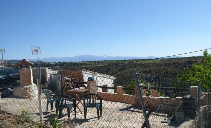 Image No.27-6 Bed House for sale