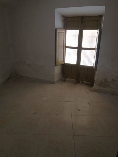 Image No.9-Propriété de 4 chambres à vendre à Benamaurel