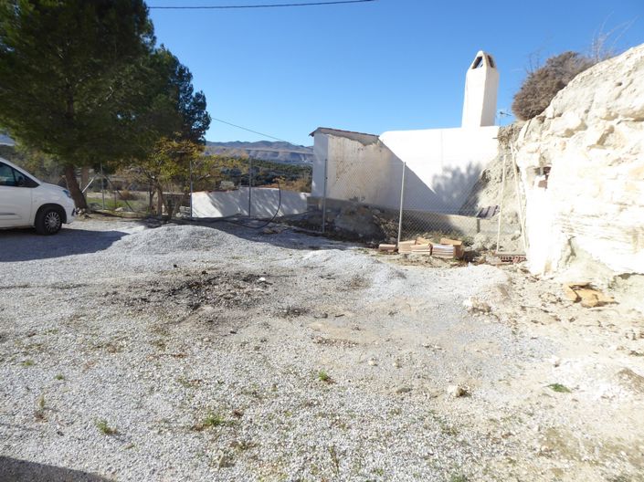 Image No.29-3 Bed House for sale