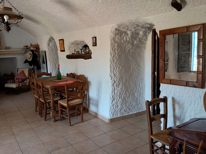 Image No.43-7 Bed House for sale