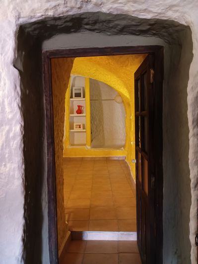 Image No.45-7 Bed House for sale