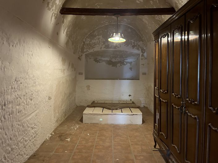 Image No.11-3 Bed House for sale