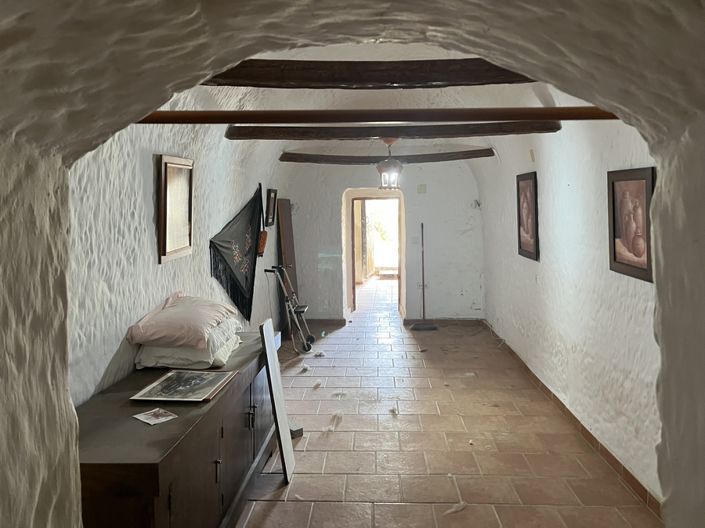 Image No.12-3 Bed House for sale