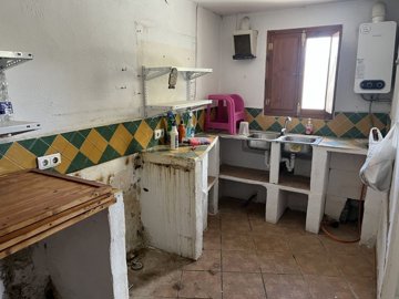 v3057261