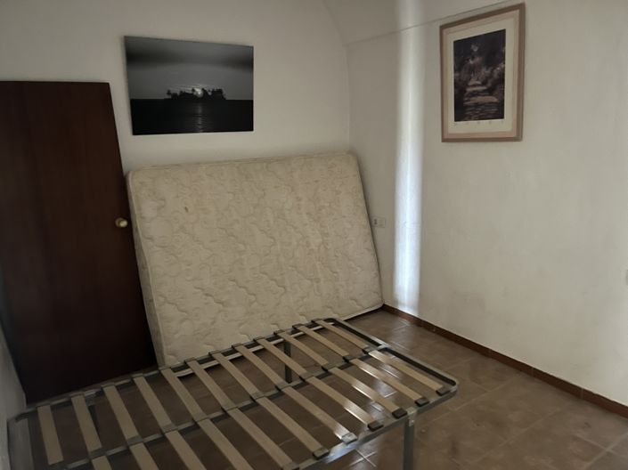 Image No.19-3 Bed House for sale