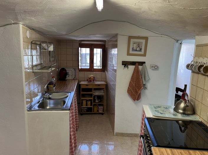 Image No.22-4 Bed House for sale